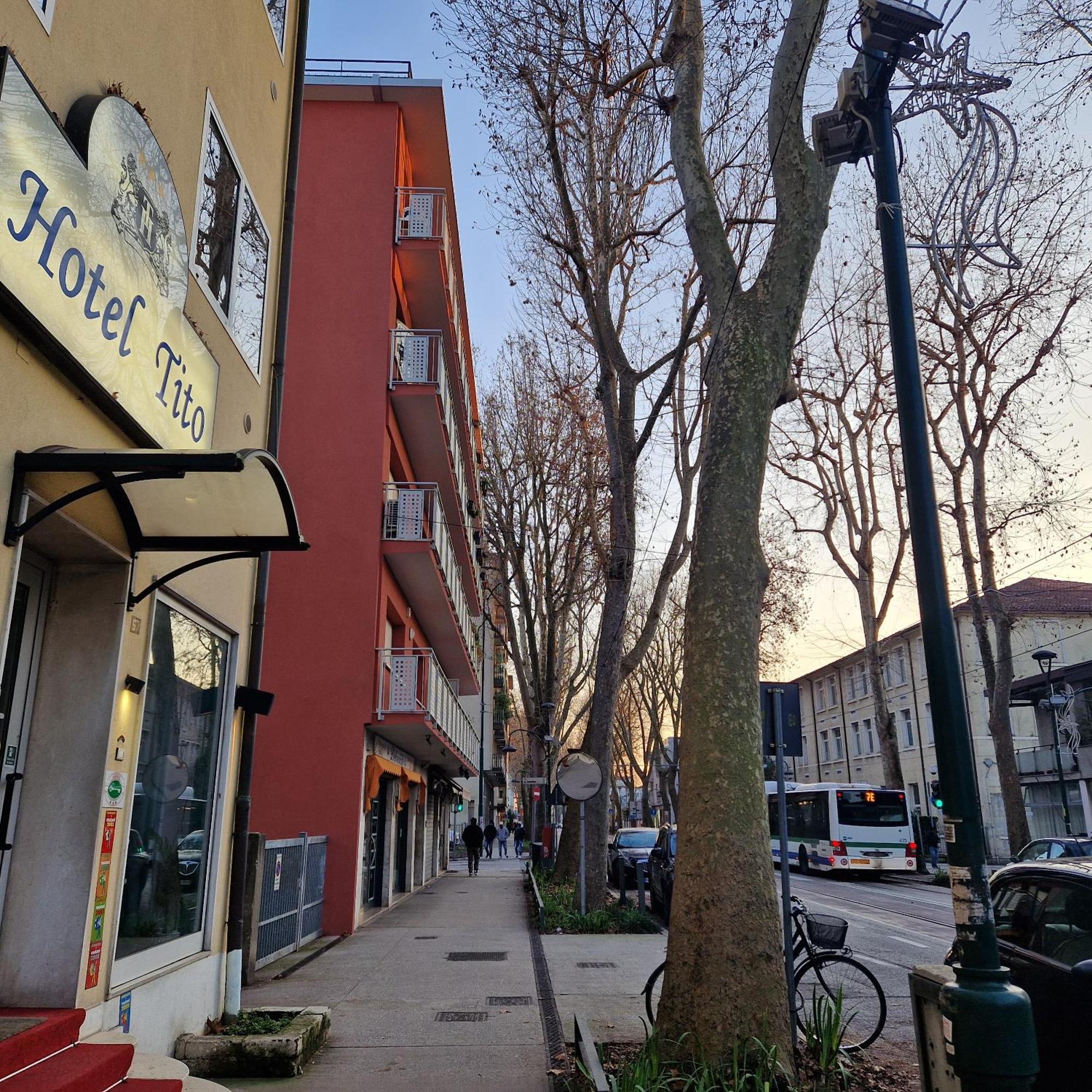 Hotel Tito Mestre Exterior foto